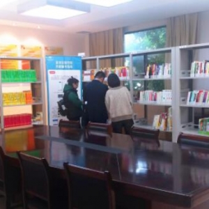 蘇州市吳中區(qū)文體局組織開展農(nóng)家書屋專項檢查