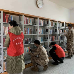 南通如東：書香套餐走進(jìn)軍營 文化擁軍開啟新征程